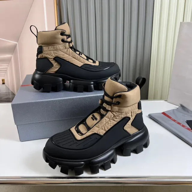 Prada Black Beige Quilted Nylon Upper Chunky Lug Sole Work Boots 5