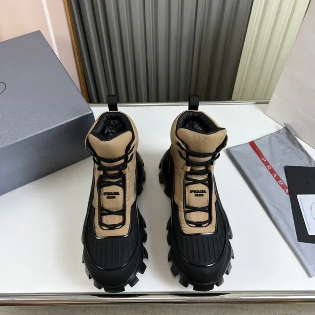Prada Black Beige Quilted Nylon Upper Chunky Lug Sole Work Boots 9