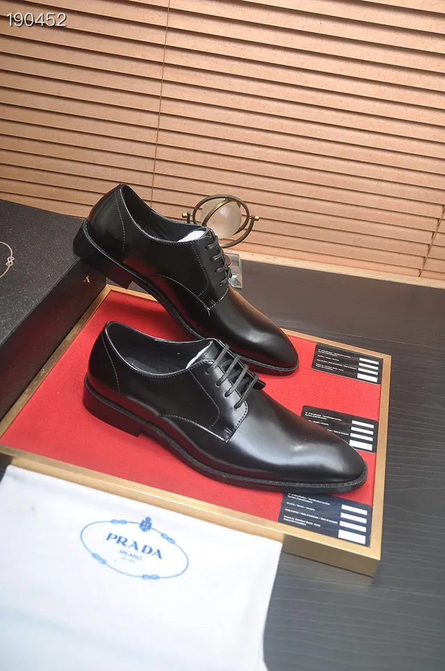 Prada Sapatos Oxford Preto Polido Cap-Toe 6