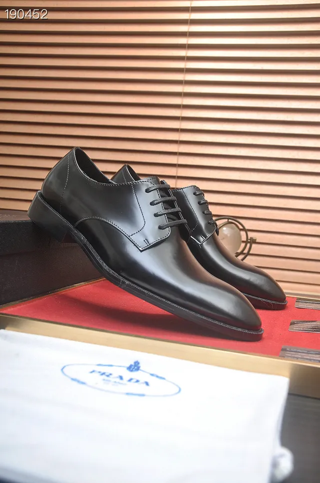 Prada Sapatos Oxford Preto Polido Cap-Toe 8