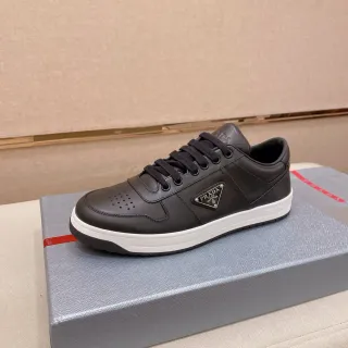 Prada Cloudbust sneakers lifestyle noir blanc cuir supérieur embout du orteil perforé