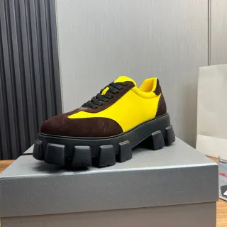 Prada Cloudbust حذاء رياضي أصفر وبني سميك