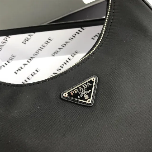 Prada Re-Edition 2005 Green Nylon Underarm Bag 6