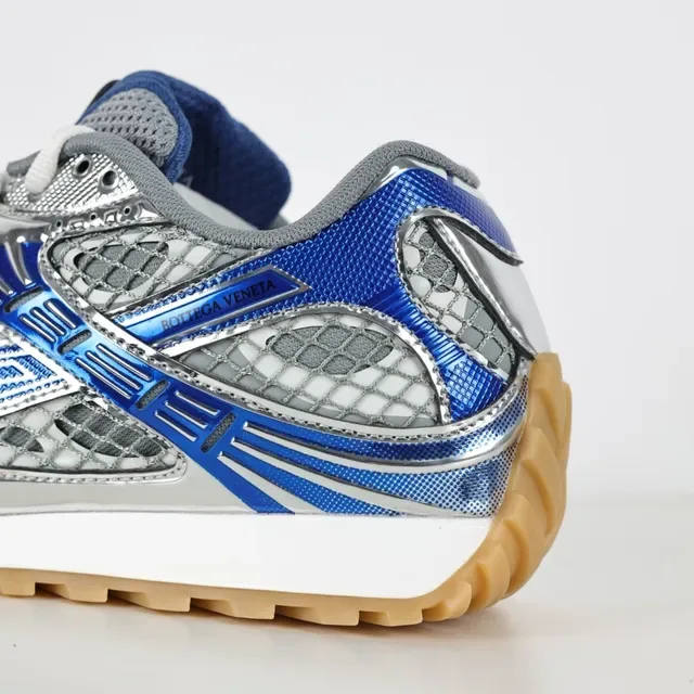 Puma Bleu Argent Métallique Et Panneaux De Maille De Ventilation En Overlay Sneakers Lifestyle 4