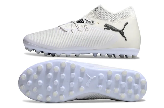 Puma Chaussures de football blanc noir col maille côtelé recouvrement synthétique Artificial-Grass 6