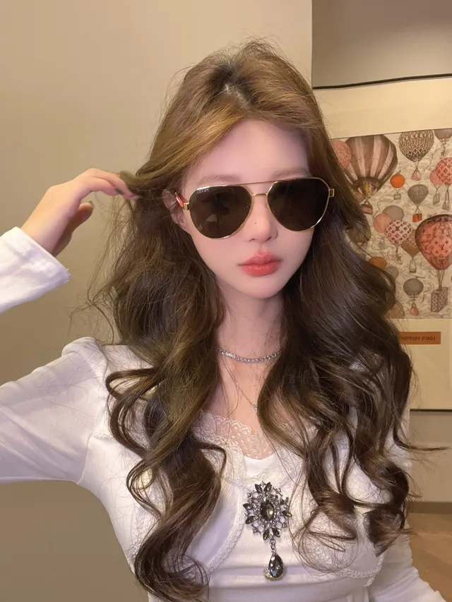 Ray-Ban Aviator Gradient Brown Sunglasses 3