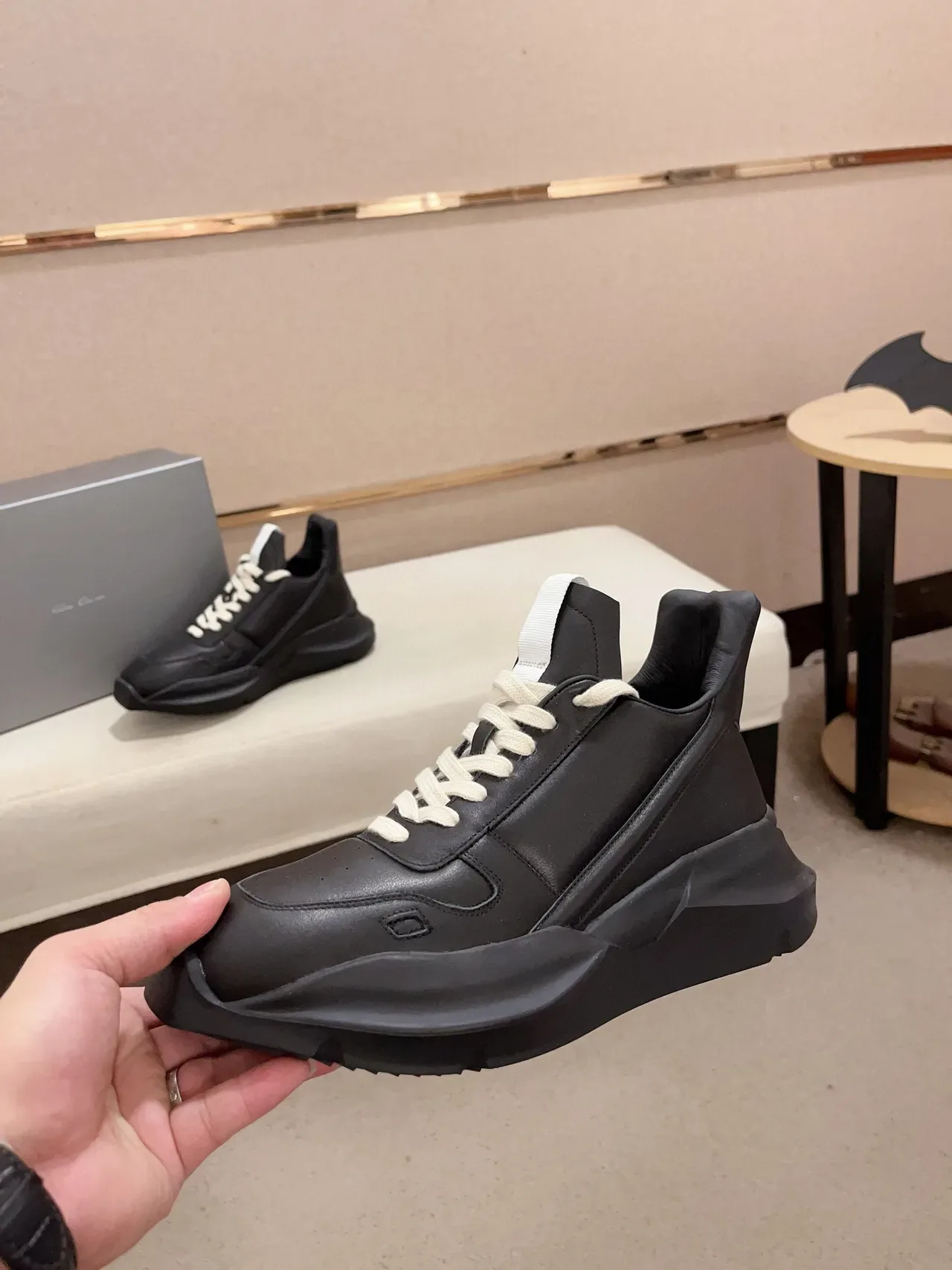 Rick Owens Black White Semelle Sculptée Tige Cuir Minimaliste Chaussures Chunky 3