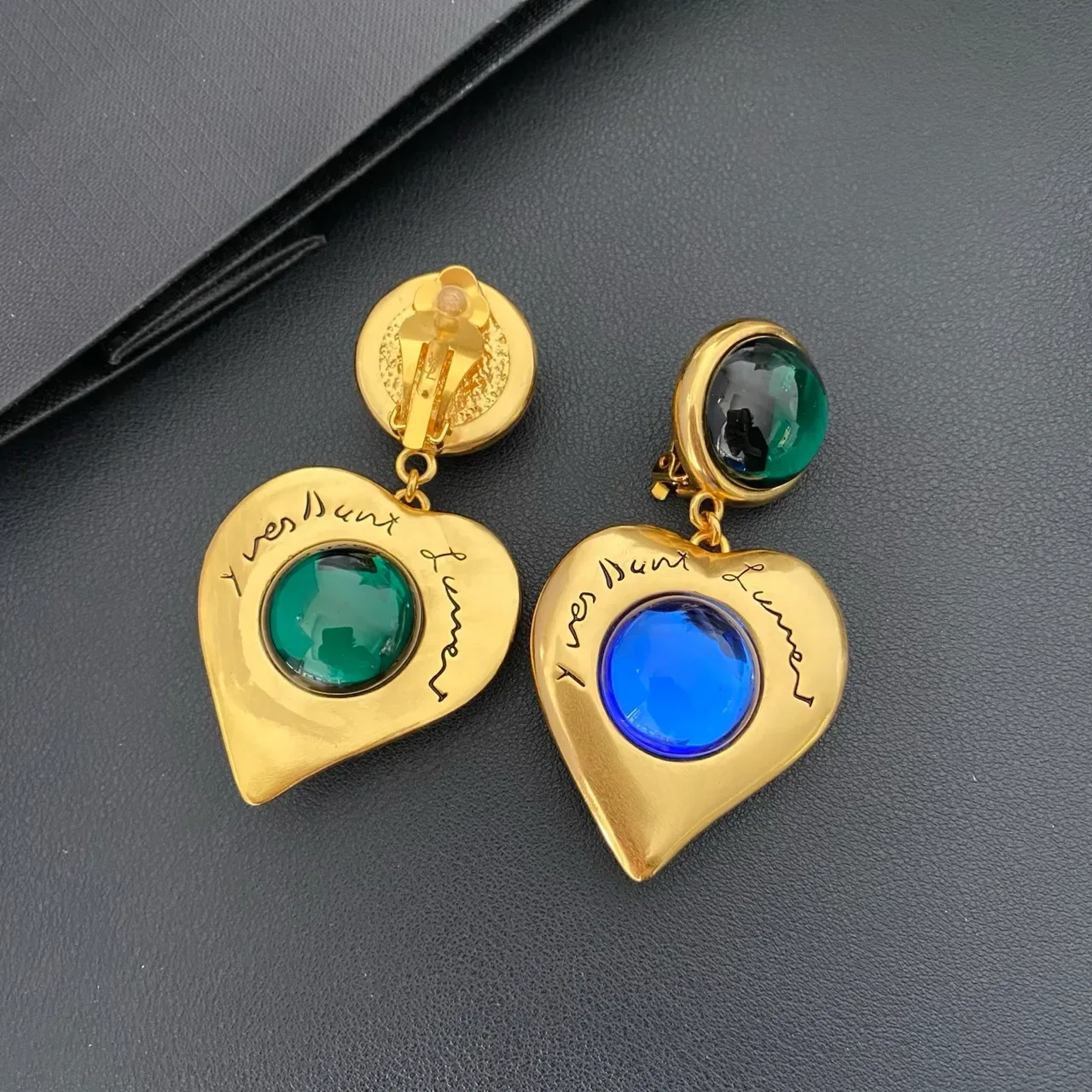 Saint Laurent Cœur Brincos Dourado Azul Metal Forma Coração 4