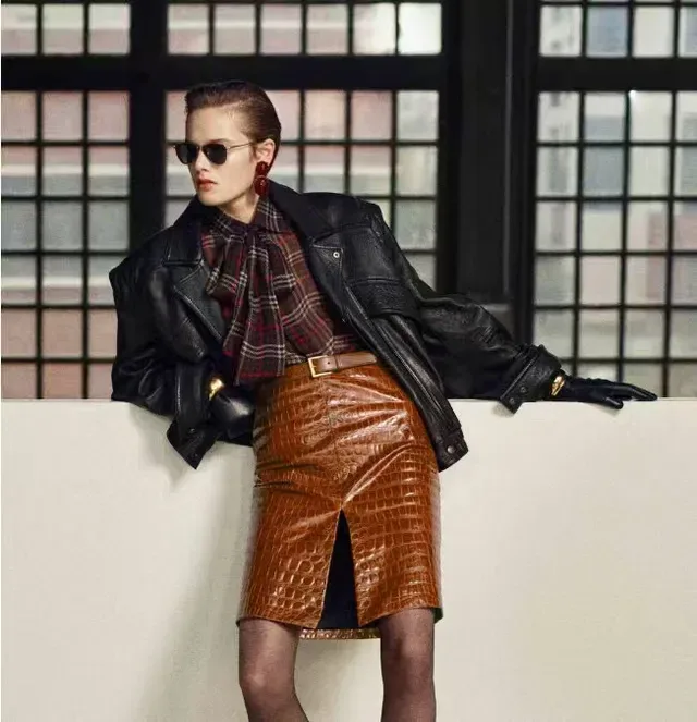Saint Laurent أقراط أخضر بني كابوشون حجر مزدوج 2