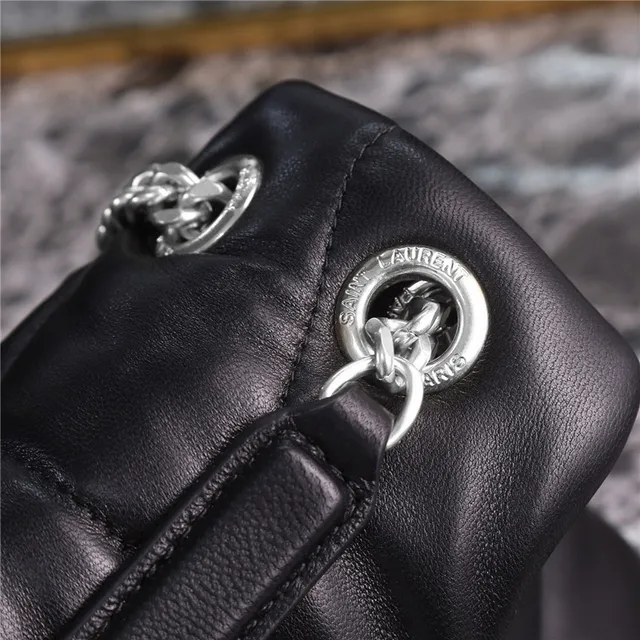 Saint Laurent Loulou Sac en Beige Gold avec coutures quilted diamond stitching envelope flap chain 4
