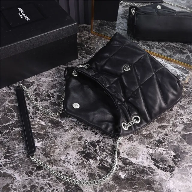 Saint Laurent Loulou Sac en Beige Gold avec coutures quilted diamond stitching envelope flap chain 6