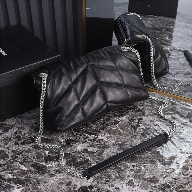 Saint Laurent Loulou Sac en Beige Gold avec coutures quilted diamond stitching envelope flap chain 8