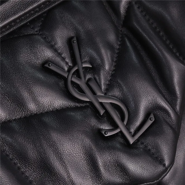 Saint Laurent Loulou Sac en Beige Gold avec coutures quilted diamond stitching envelope flap chain 13