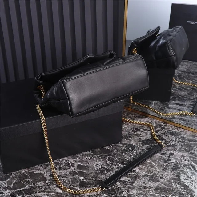 Saint Laurent Loulou Sac en Beige Gold avec coutures quilted diamond stitching envelope flap chain 21