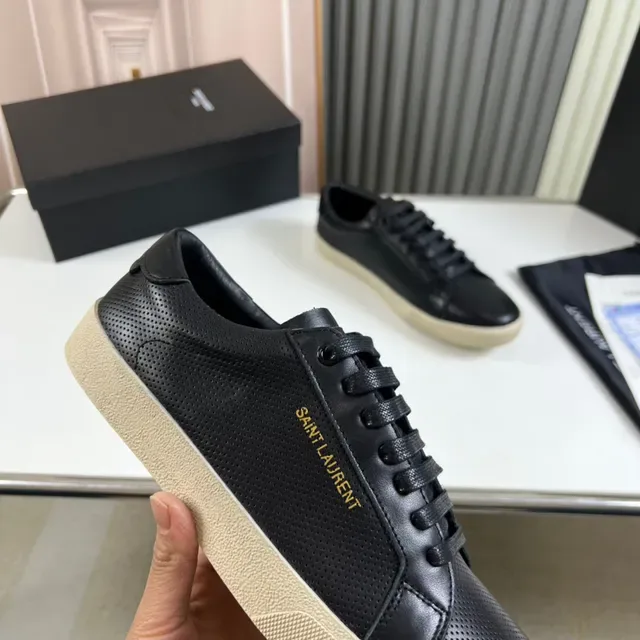 Saint Laurent Niki Black Beige Cuir Perforé Supérieur Gold Logo Branding Sneakers Lifestyle 4