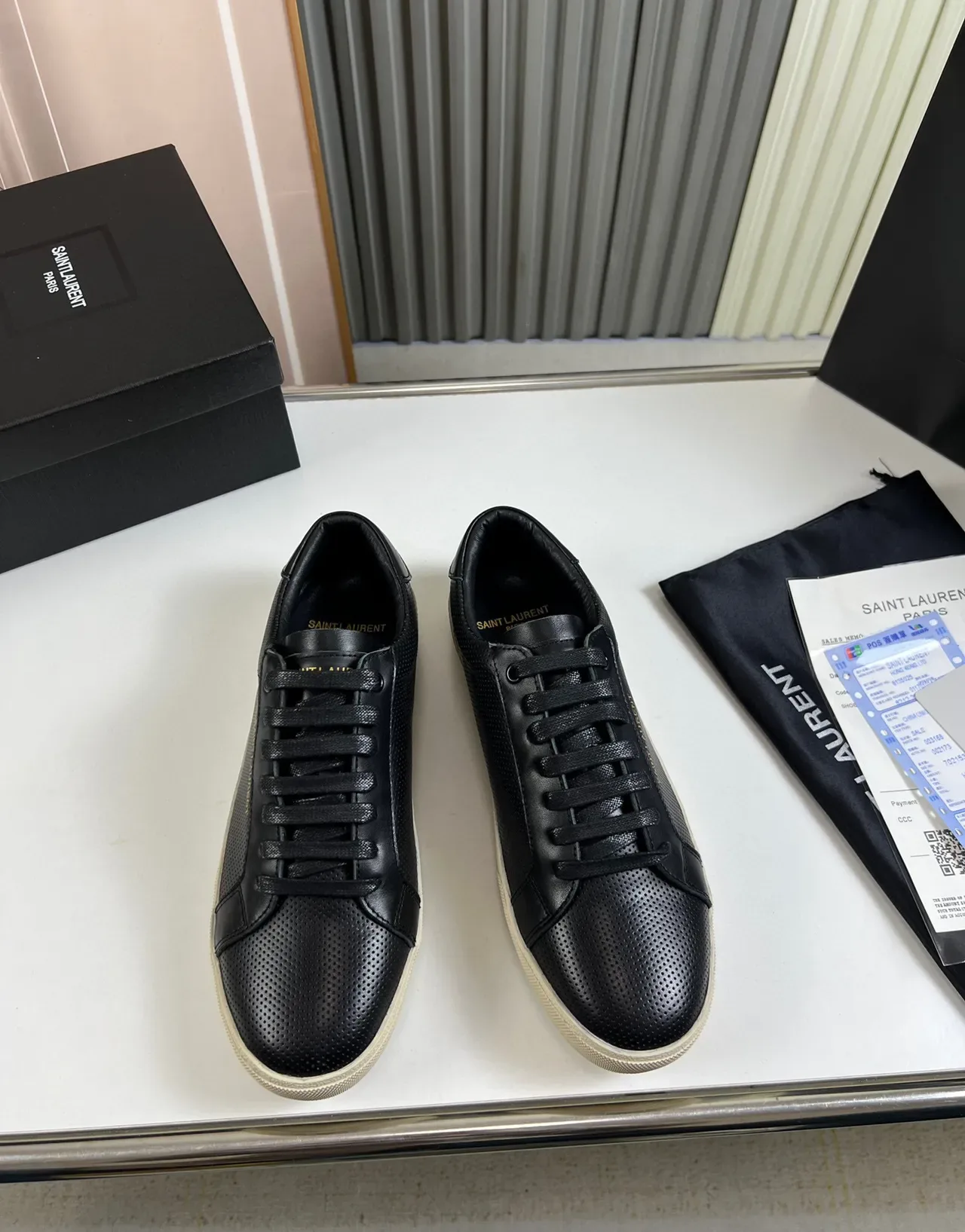 Saint Laurent Niki Black Beige Cuir Perforé Supérieur Gold Logo Branding Sneakers Lifestyle 8