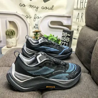 Salomon Black Blue Asymmetric Lacing Molded Heel Cage Running Shoes