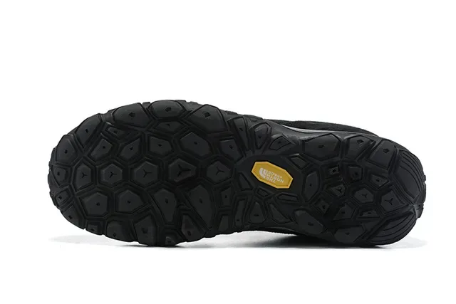 The North Face Black Gray Suede And Mesh Upper Aggressive Multi-Directional Tread Sneakers 21