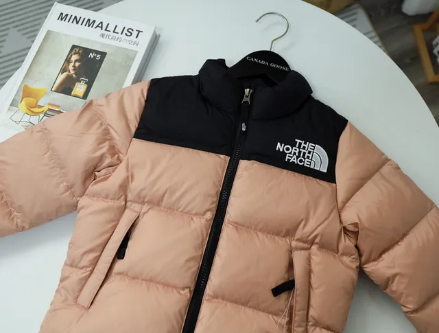 The North Face Green Black Quilted Puffer Contrast Yoke Down Jacket 8