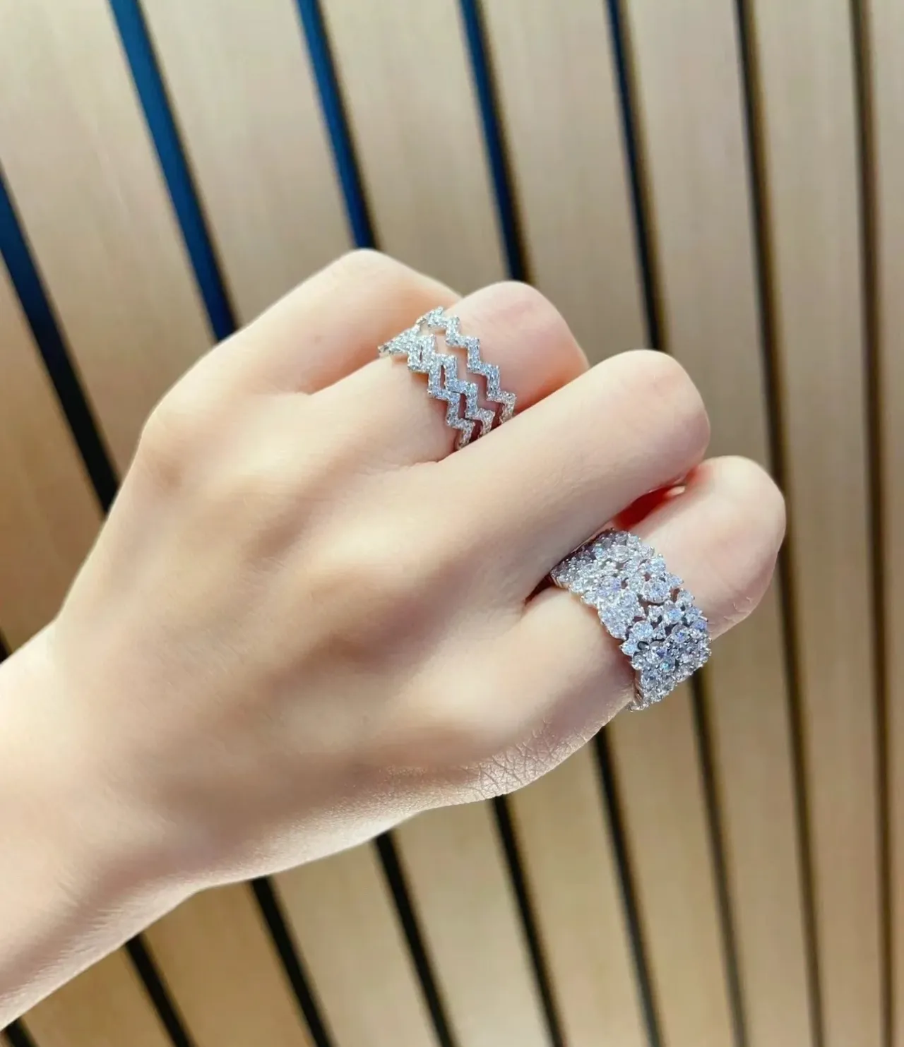 Tiffany & Co. فضي أزرق بحري Pavé-Set شكل قبة خاتم 2