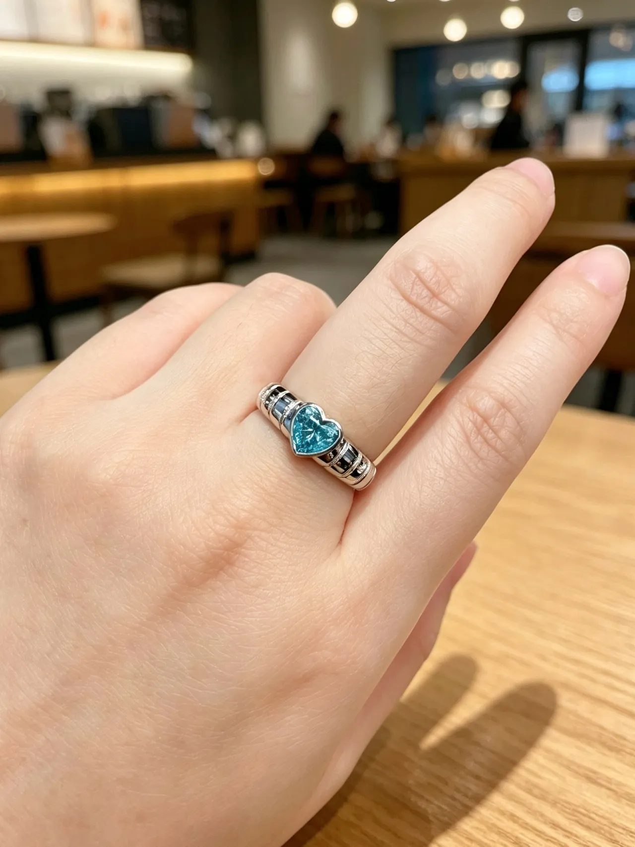 Tiffany & Co. Anel de banda polido com múltiplos sulcos com gema em serti de aro em forma de coração de prata azul 7