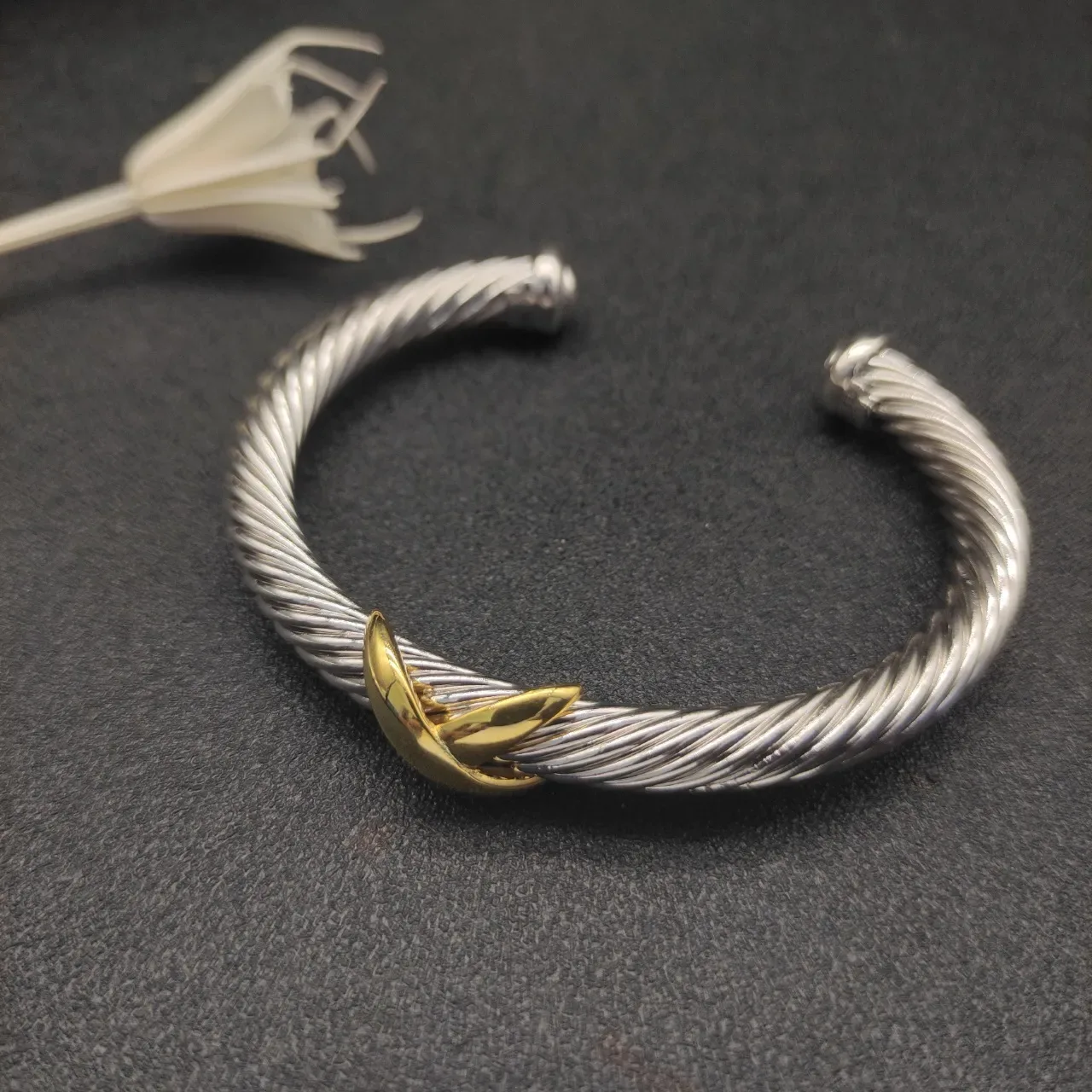 Tiffany & Co. HardWear Cabo Trançado Pulseira Bicolor Ouro e Prata 5