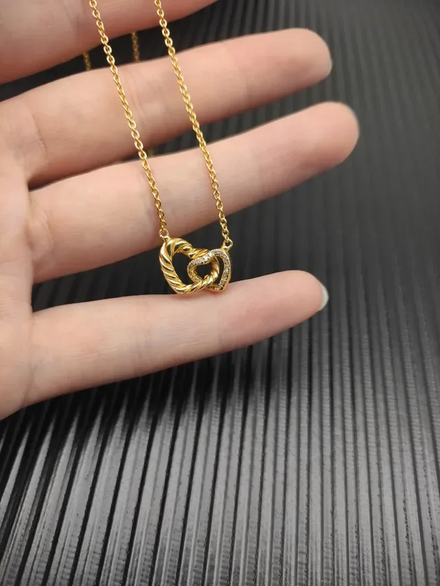 Tiffany & Co. Return to Tiffany Interlocking Hearts Gold Necklace 5
