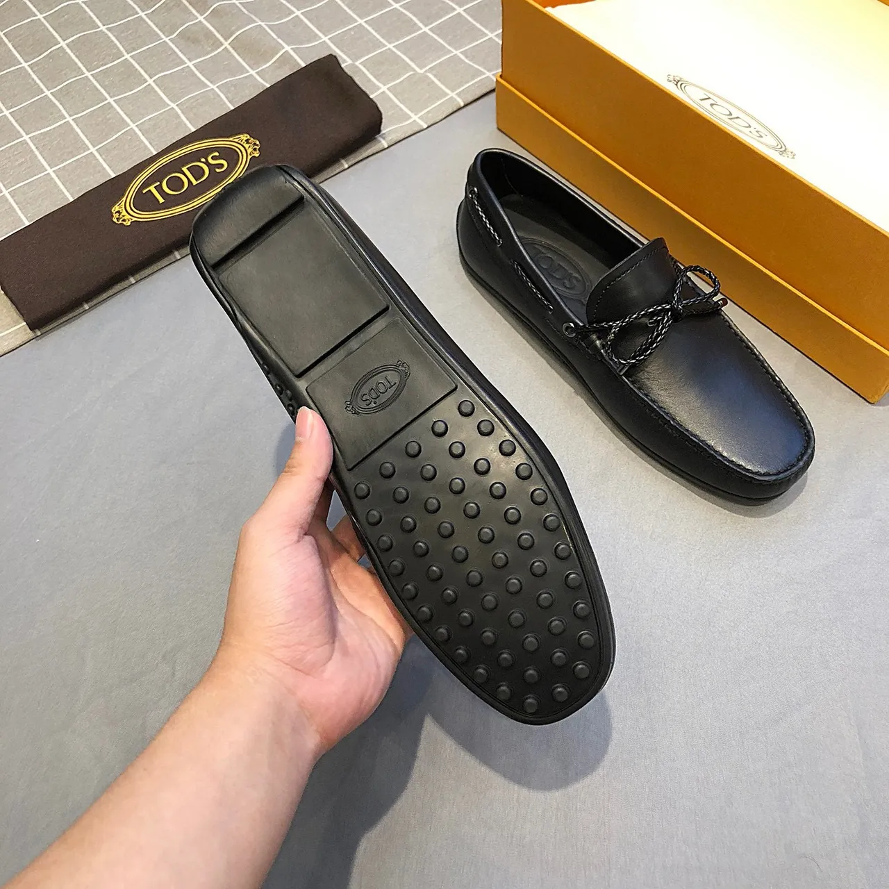 Tod's Gommino Bow Mocassim de Couro Preto Polido com Detalhe de Corda Trançada 7