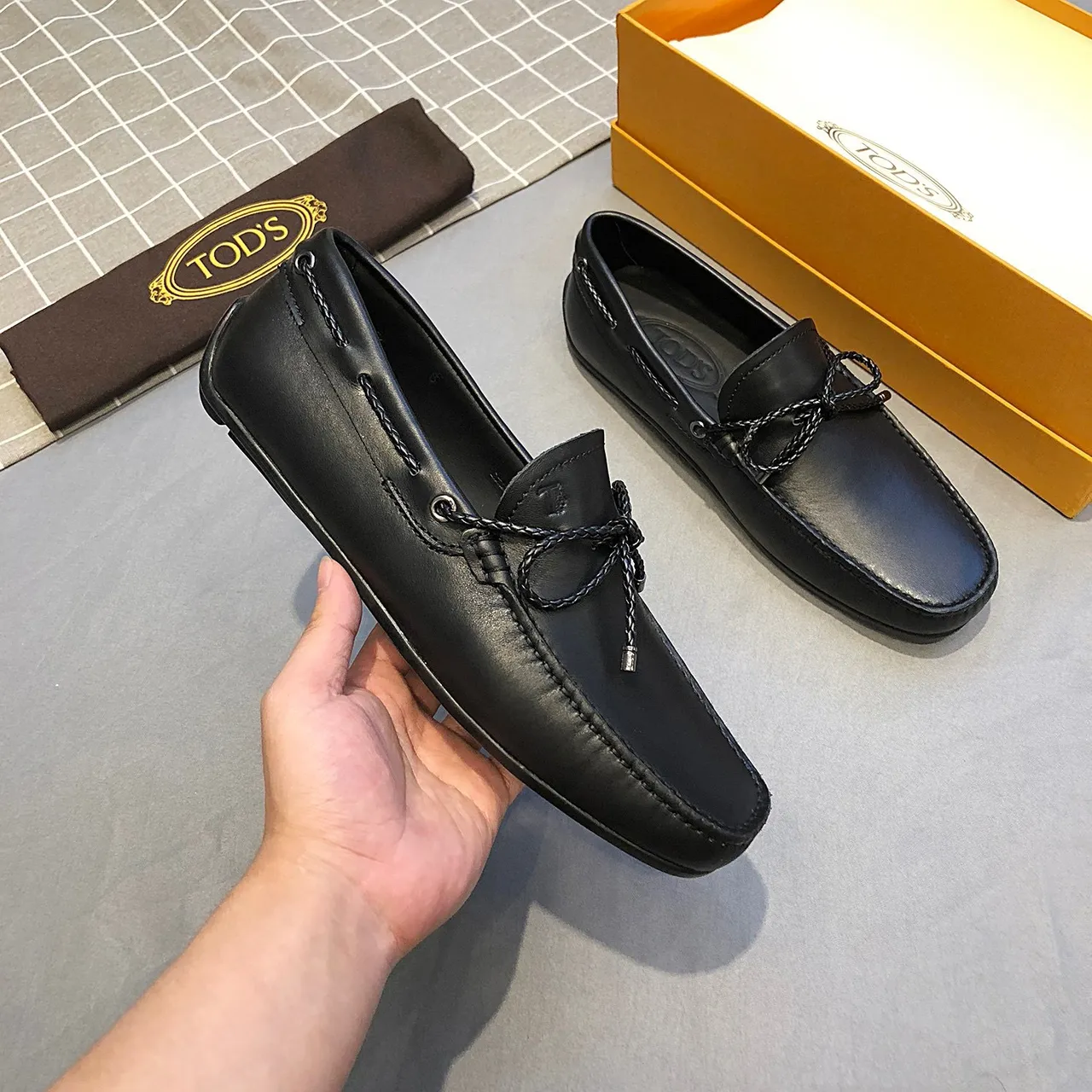 Tod's Gommino Bow Mocassim de Couro Preto Polido com Detalhe de Corda Trançada 9