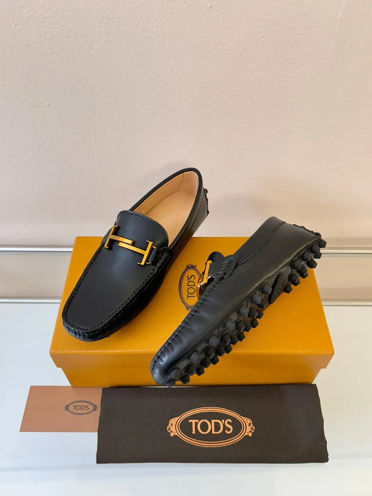 Mocassins Tod's Gommino Couro Preto H-Bit Pebble Sole 2