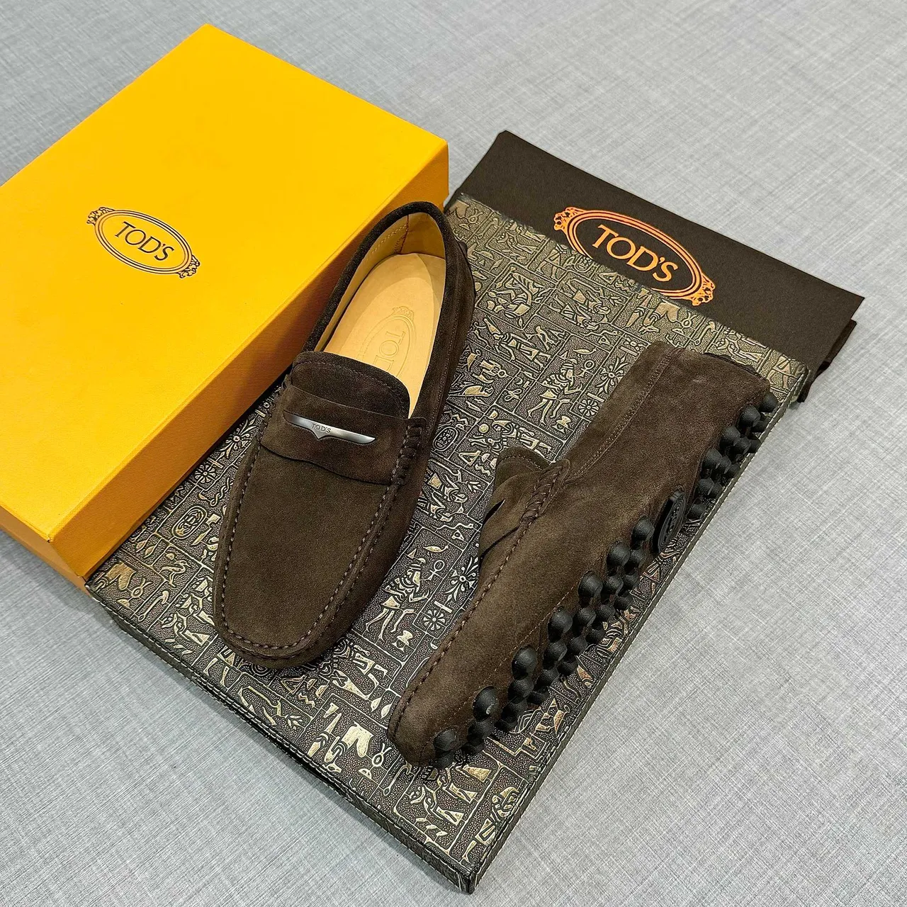 Tod's Gommino Mocassin Marron Daim Bride Penny Loafers 2
