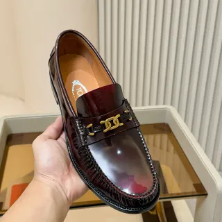 Tod's Horsebit Loafer Mocasines de Cuero Patentado Burdeos