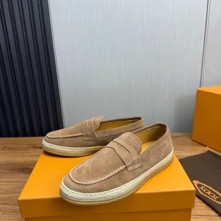 Tod's Mocasín de Ante Beige Marrón con Correa Penny