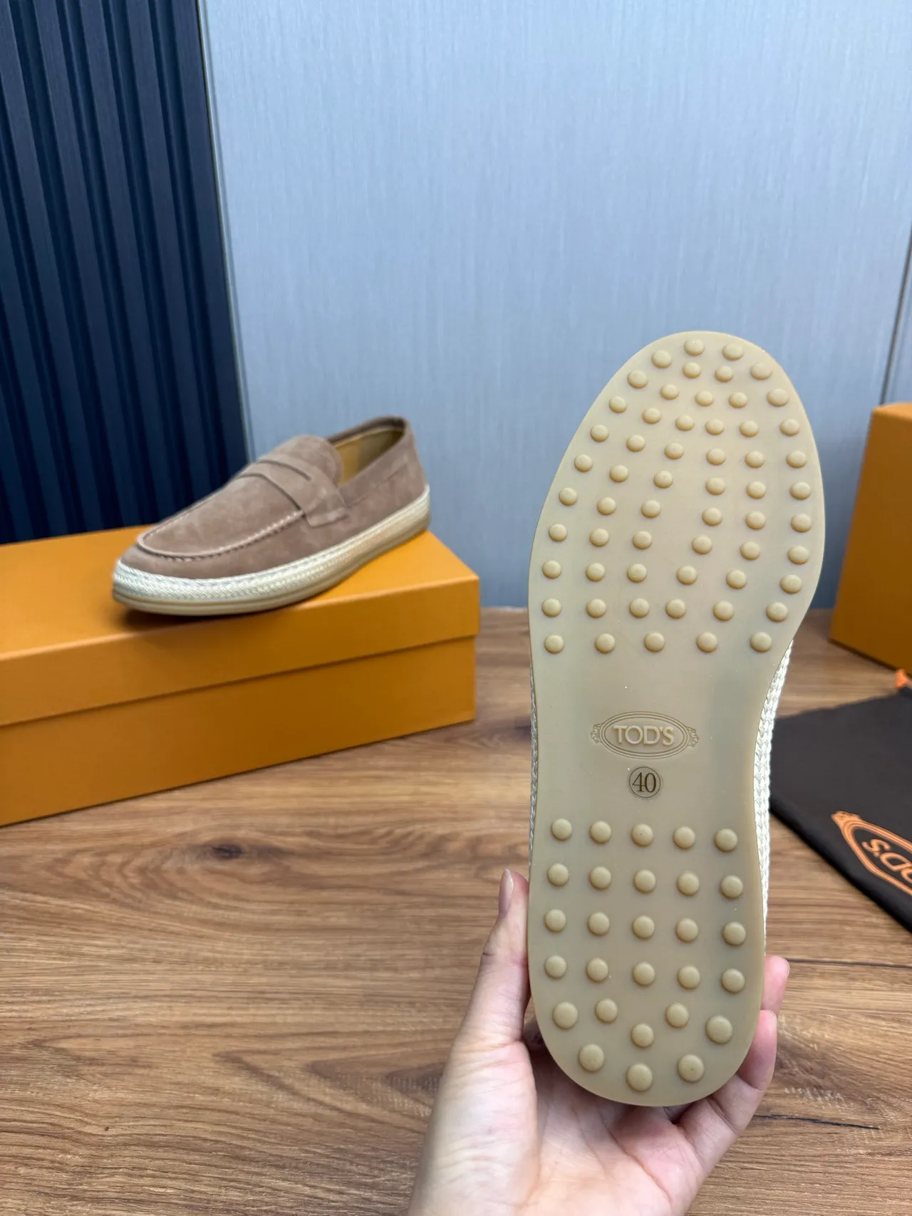 Tod's Mocassin en Daim Beige Marron avec Bride Penny 10