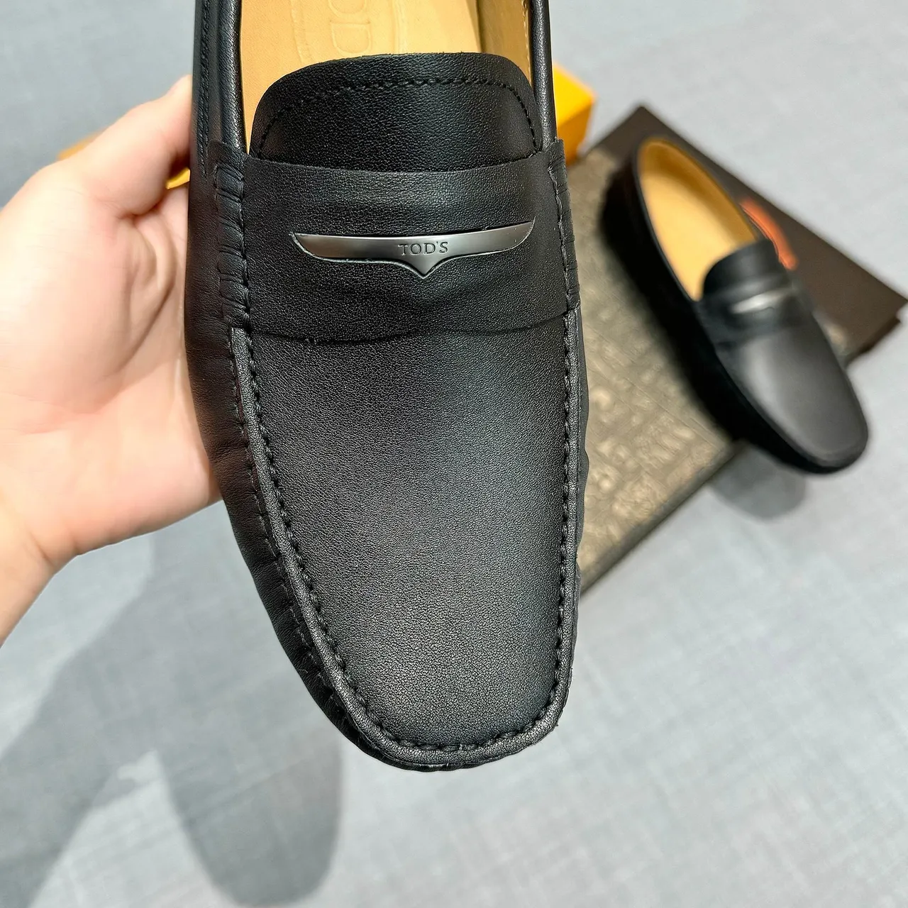 Tod's Noir y Beige Cuir Boucle Horsebit Loafer 4