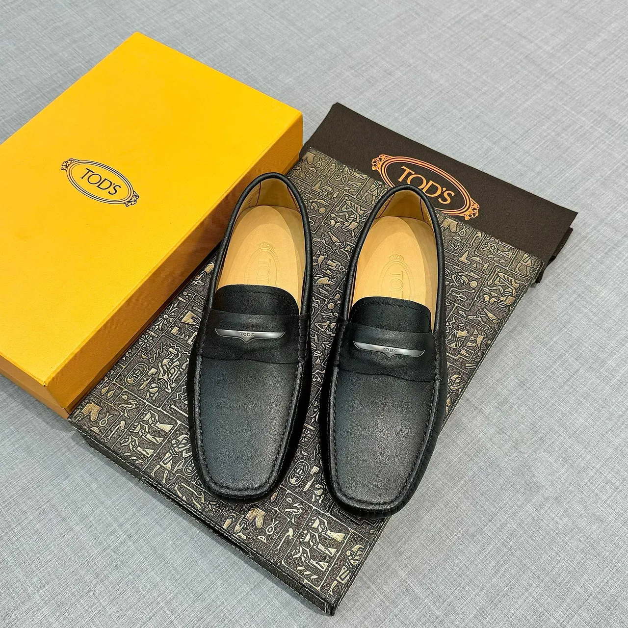 Tod's Noir y Beige Cuir Boucle Horsebit Loafer 6