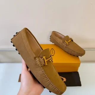 Tod's Gommino Loafer marrón claro cuero con textura de granos H-Bit suela con textura de granos loafer