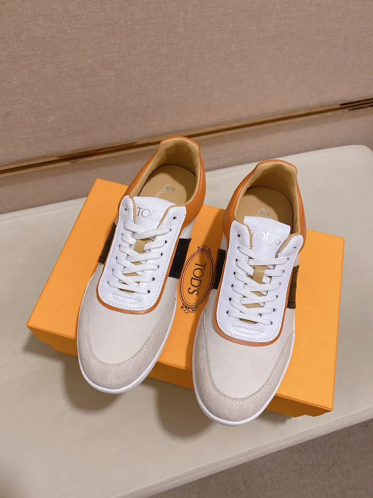Tod's Gommino chaussure blanche beige marron noir style de vie chaussure 4