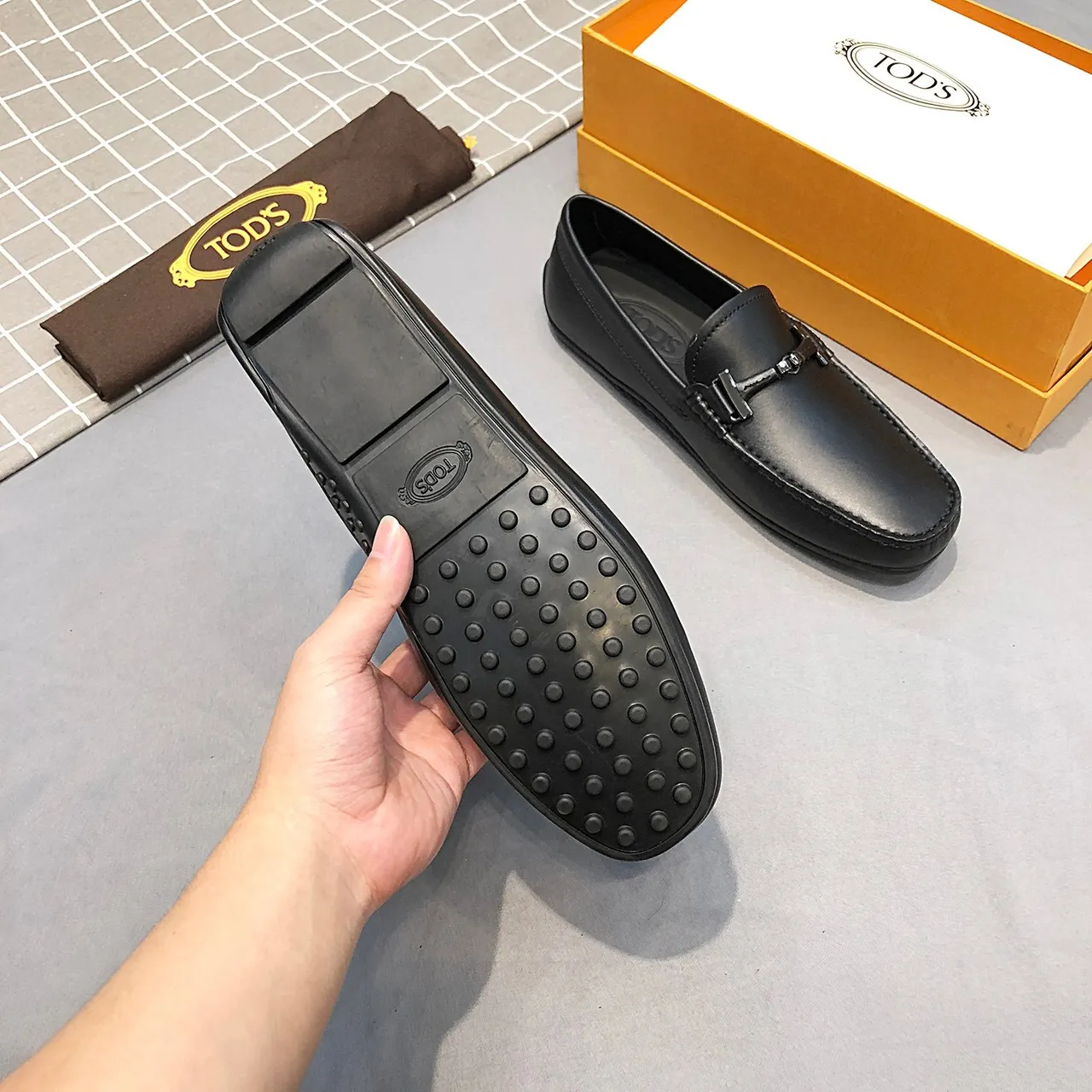 Tod's Horsebit Loafer جلود أسود slip-on loafers 8