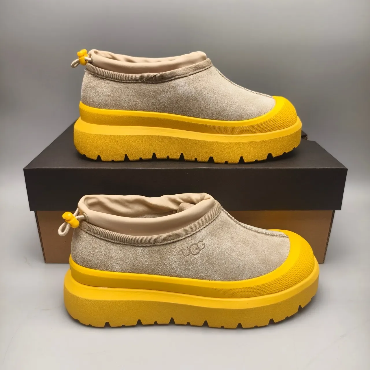 UGG Beige Yellow Slip-On Platform Sole Lifestyle Sneakers 5