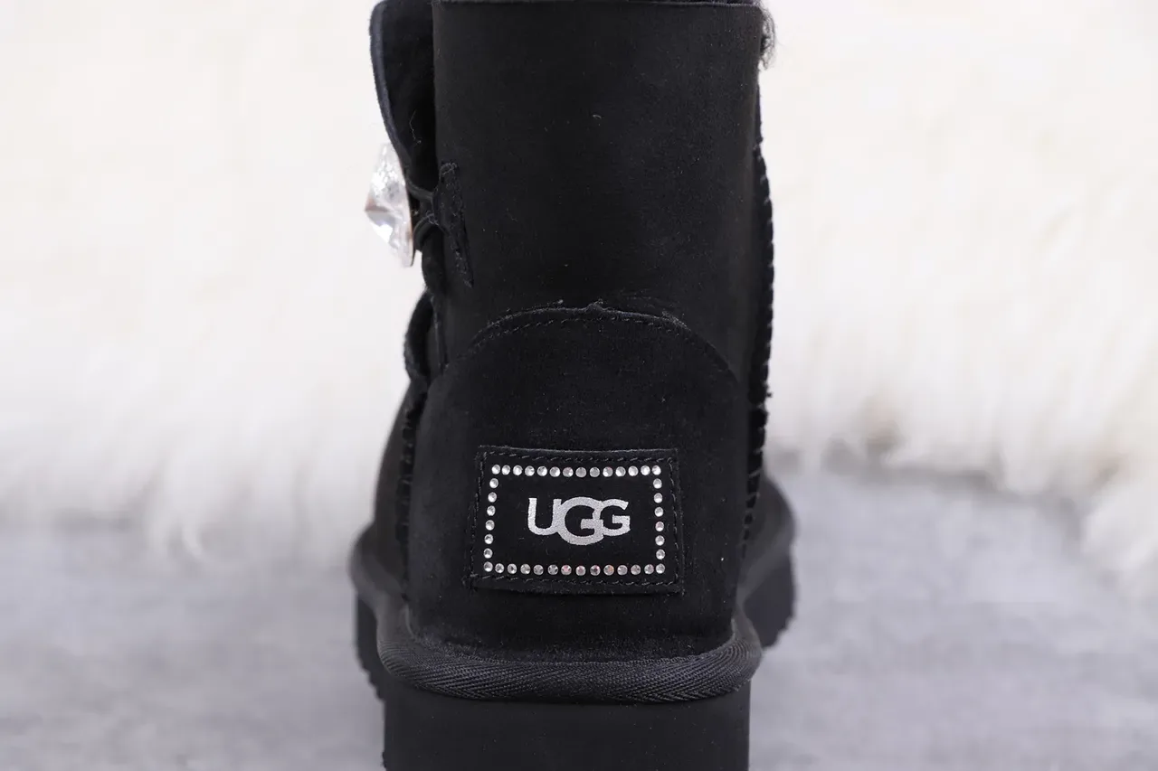 UGG أحذية كاحلية سوداء بطانة شيرلينج من السويدي 5