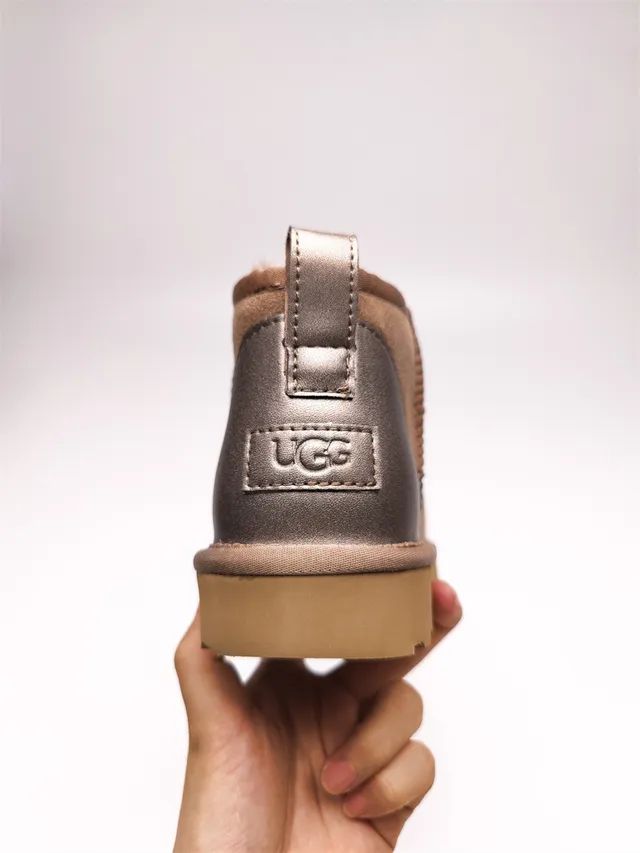 UGG Brown Beige Suede Upper Shearling-Lined Snow Boots 15