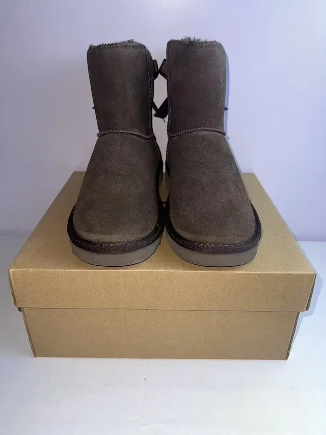 UGG Brown Beige Suede Upper Shearling Lining Snow Boots 5