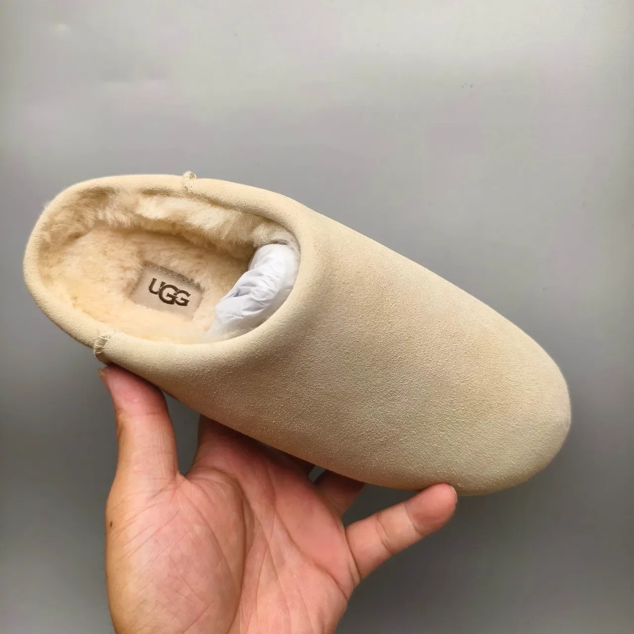 UGG Tasman نعال منزلية بيج سويد مبطن بالفراء 3