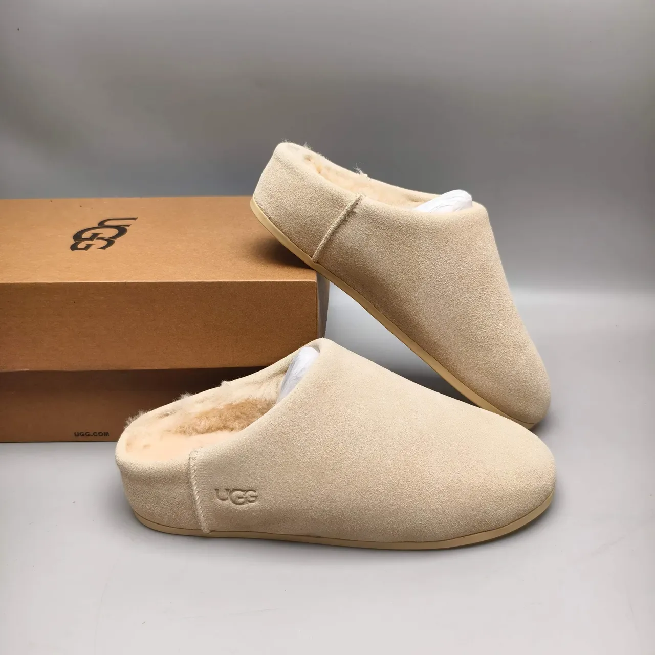 UGG Tasman نعال منزلية بيج سويد مبطن بالفراء 6