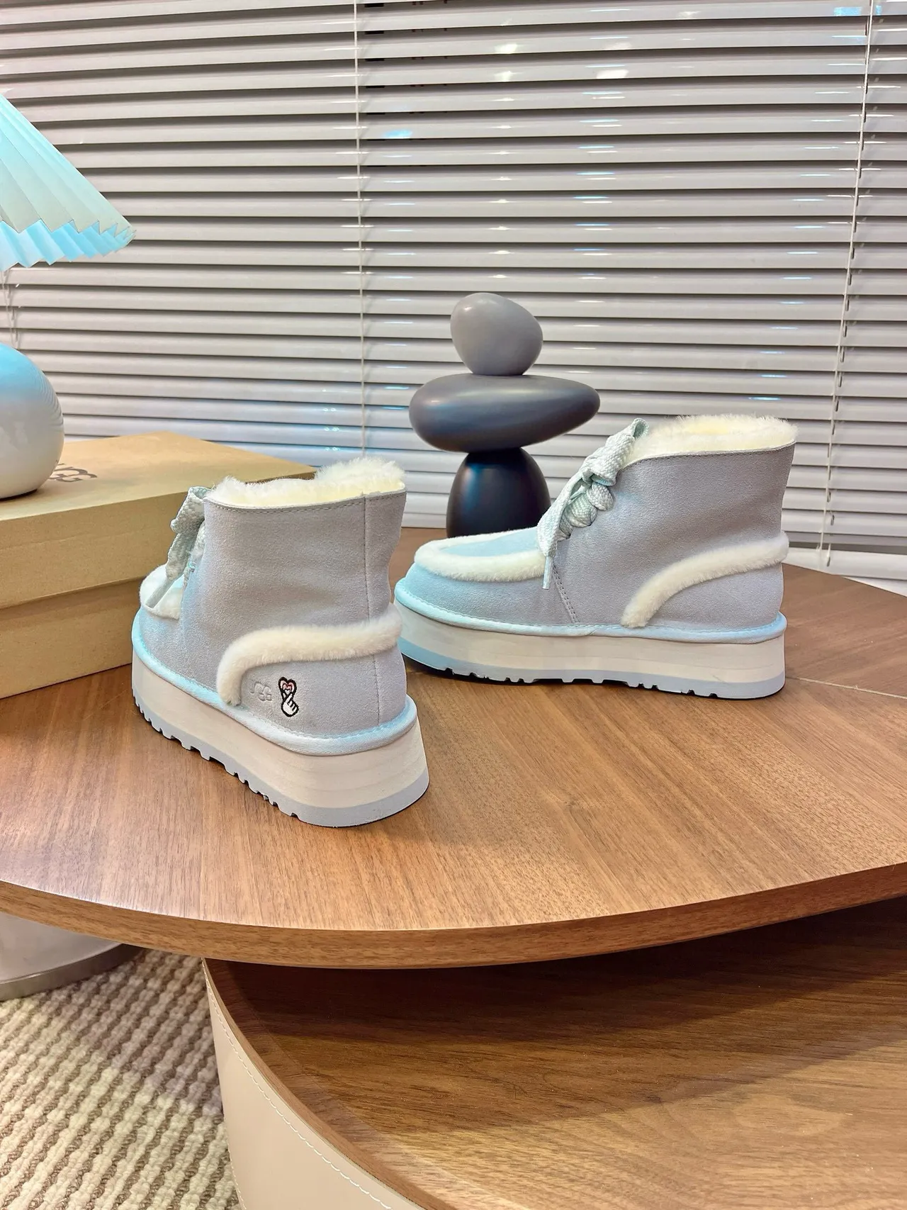 UGG Tasman Blue Gray Platform Sole Shearling-Lined Snow Boots 5