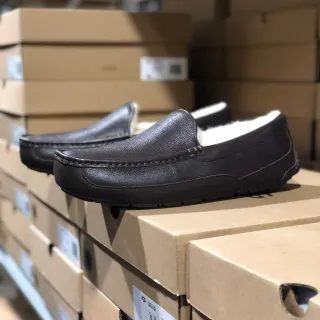 UGG Tasman 棕色皮革羊毛衬里乐福鞋