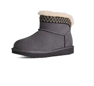 UGG Tasman Charcoal Gray Shearling-Lined Snow Boots 9