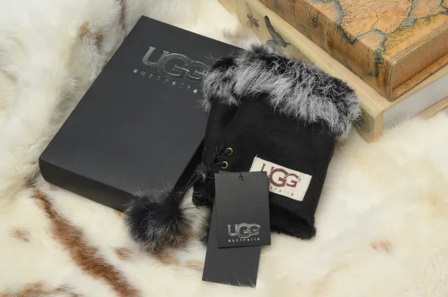UGG Tasman Fur-Trimmed Lace-Up Slipper Snow Boots 16