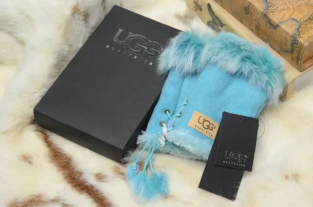 UGG Tasman Fur-Trimmed Lace-Up Slipper Snow Boots 22